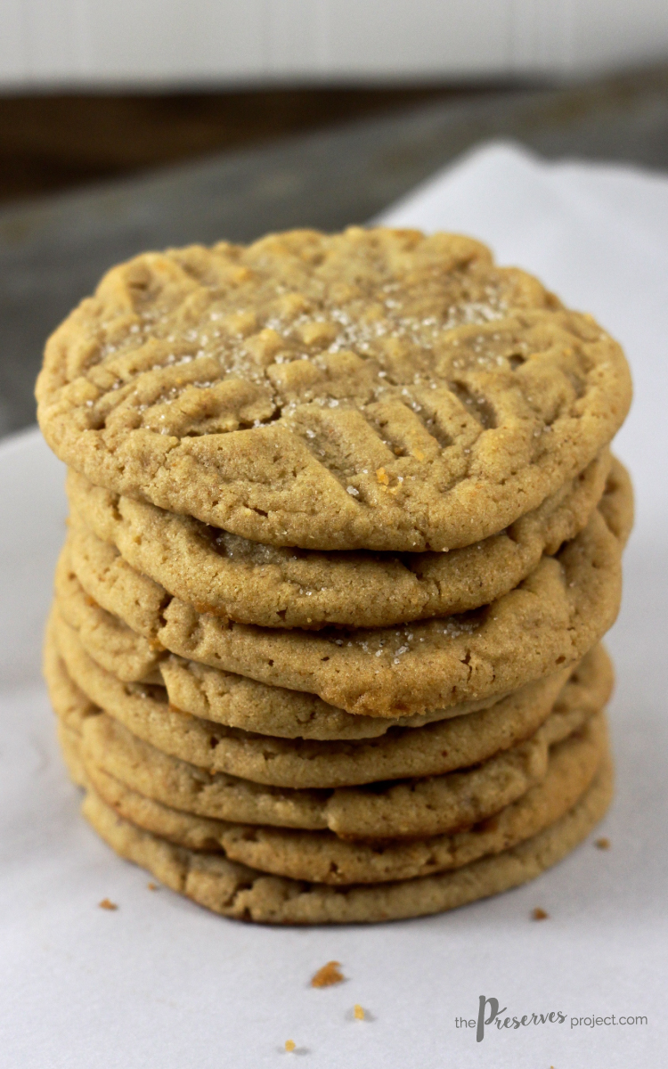 These Classic Peanut Butter Cookies are simple and delicious! A family favorite!